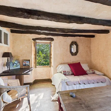 Jolie Maison Avec Piscine Et Jardin Au Calme