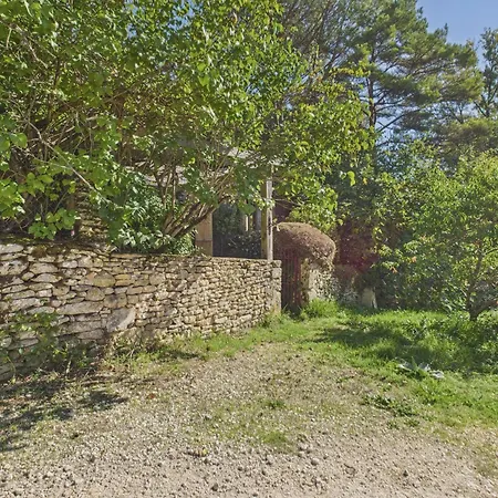Jolie Maison Avec Piscine Et Jardin Au Calme بيت للعطل سان-ليون-سور-فيزير