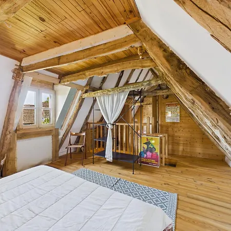 Jolie Maison Avec Piscine Et Jardin Au Calme *