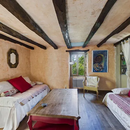 Jolie Maison Avec Piscine Et Jardin Au Calme بيت للعطل *